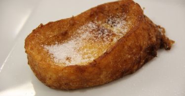 Torrija con azúcar