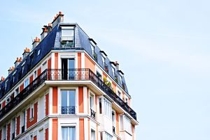 Imagen de un edificio de una gran ciudad
